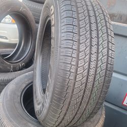 245/65/17/  TOYO $ 300 SEMI NEW FOUR TIRES