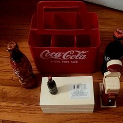 VINTAGE COLLECTABLE COKE BOTTLES 