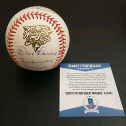 Don Larsen NY Yankees Autographed Rawlings 2000 WS MLB Baseball #21/56 -Beckett Certified.