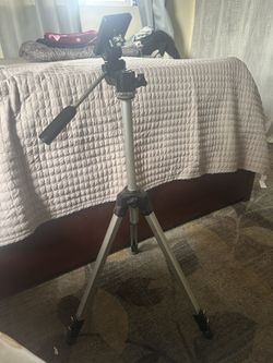 Dia Tripod