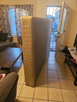 Queen Boxspring (Eastside)