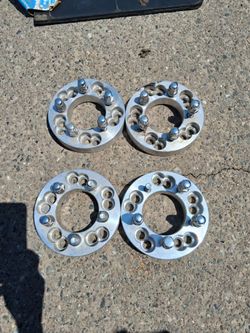 Spacers  for truck/suv 5 lugg pattern