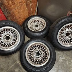 Ford - Set Of 4 Wheels