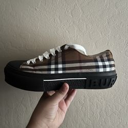 Burberry Shoes