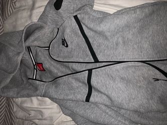 Nike Tech S