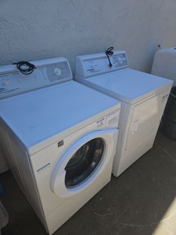 Washer and gas dryer