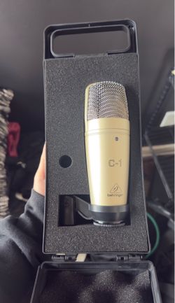 Behringer C1