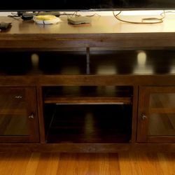 BROWN TV STAND / CONSOLE 