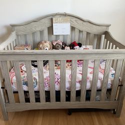 Baby Nursery / Baby Crib/ Changing Table 