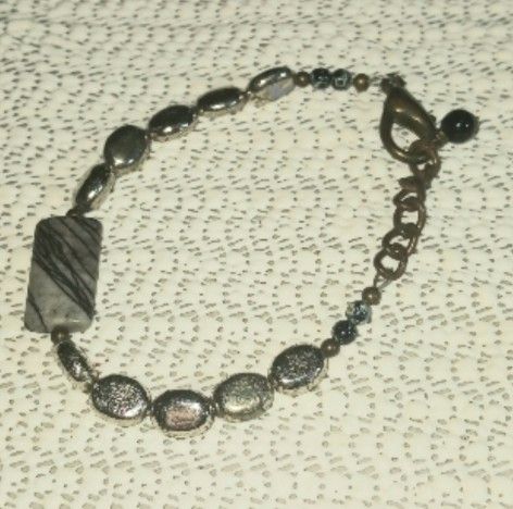 Vintage Bracelet silver beads, Jasper stone, circle connector missing