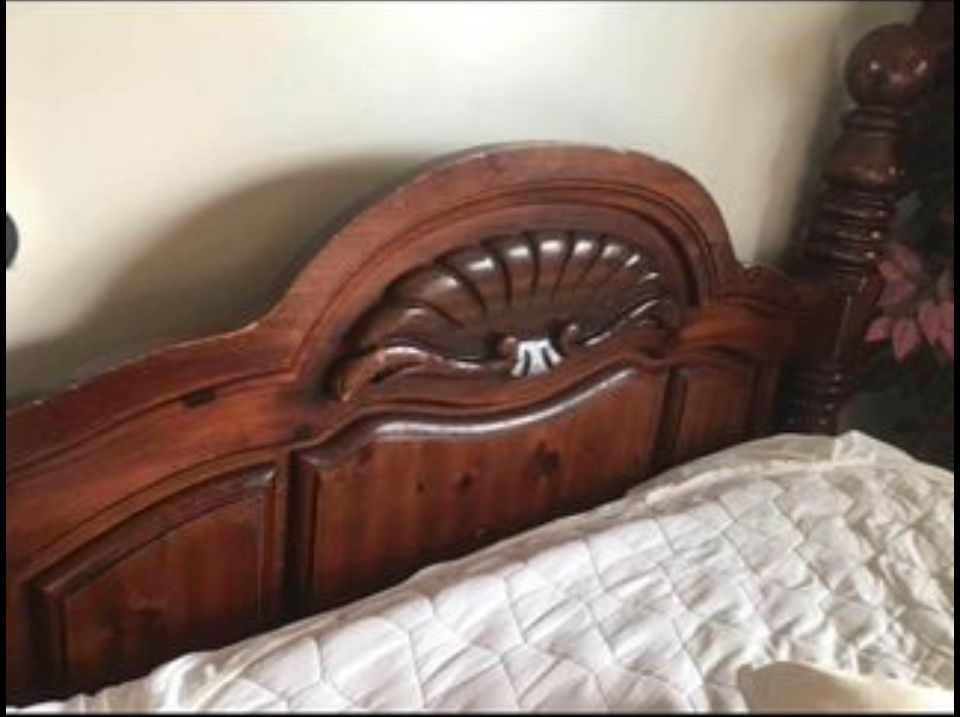 Queen/Full Size Headboard 