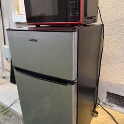 Mini Refrigerador Y Microondas 