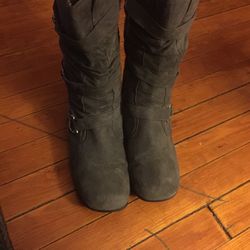Ladies Boots Size 9