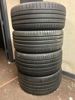 SET OF 4 USED TIRES PIRELLI PZERO ABA (STAGGERED)…325/30/23 RR—285/35/23 Ft