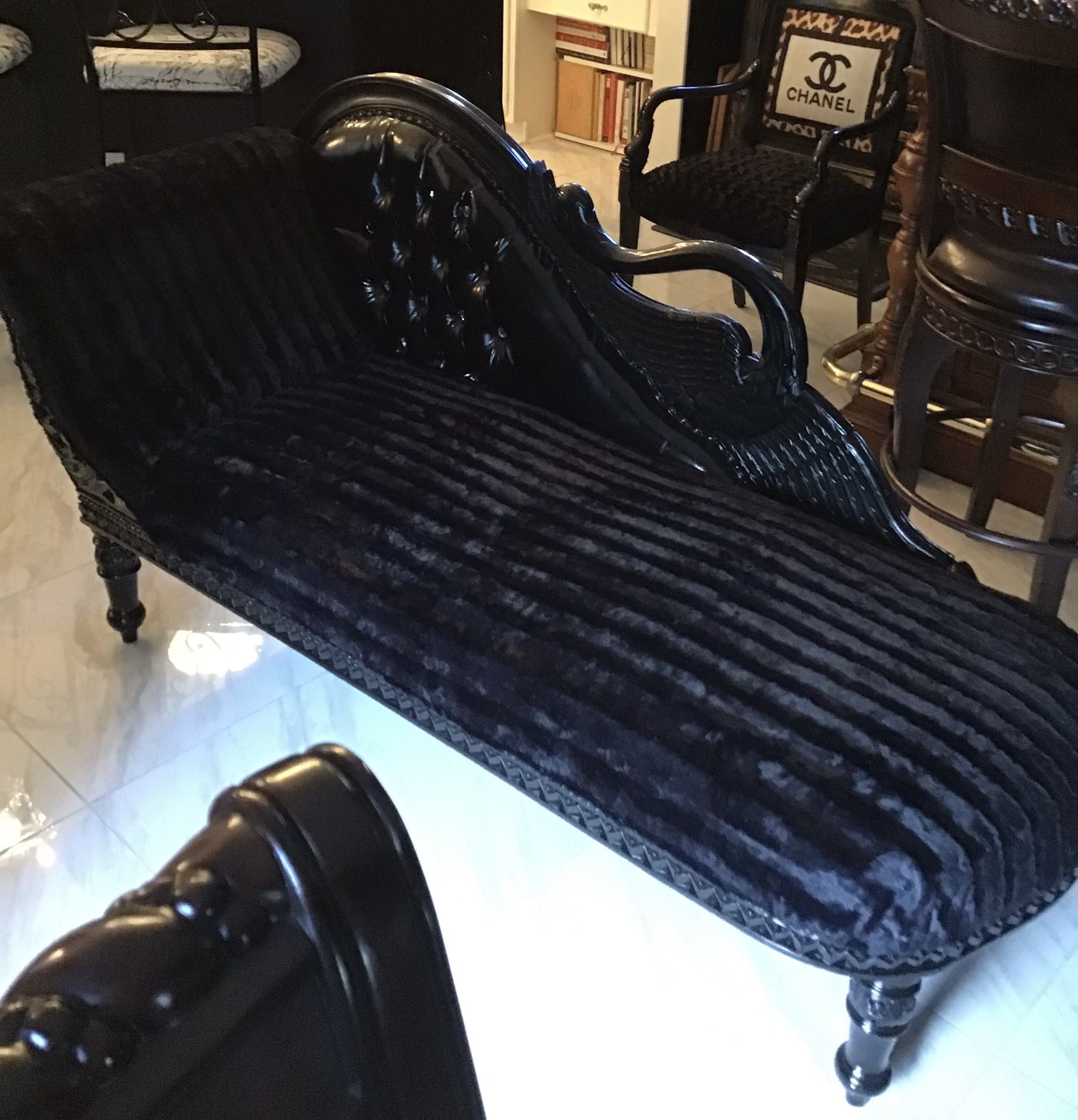 Fainting Couch Black Swan