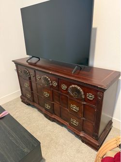 Dresser