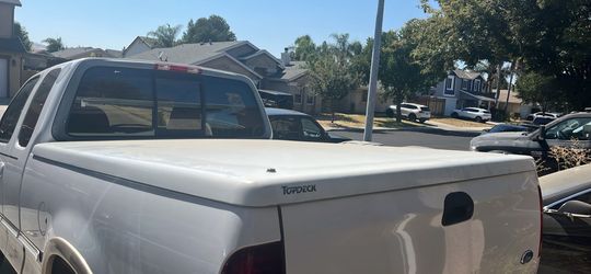 8 ft truck bed fiberglass cover with 2 rods and strap