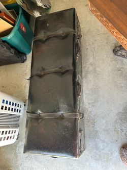 Leather antique storage