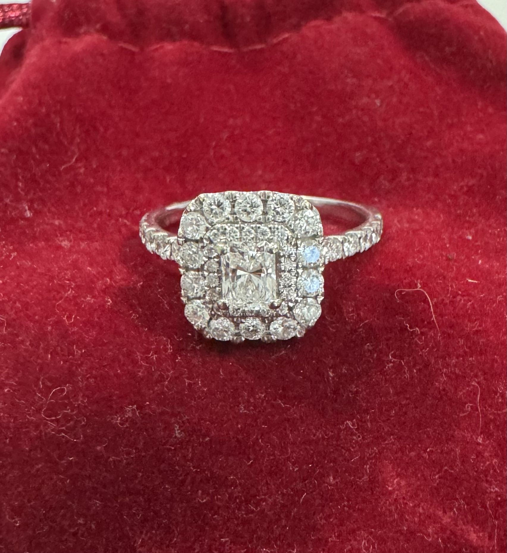 Beautiful 1.8ct Diamond Ring
