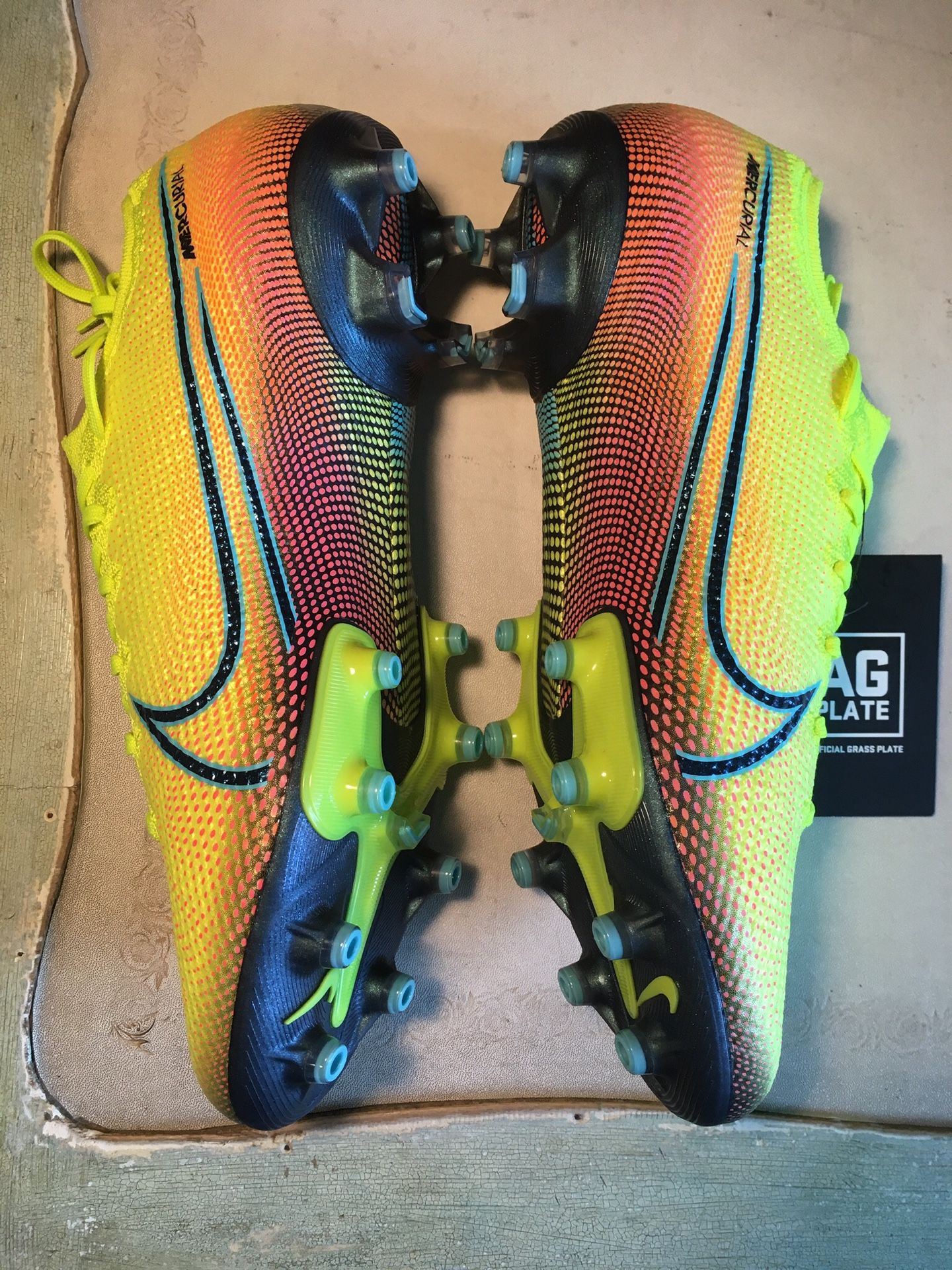 Nike Mercurial Vapor 13 Elite MDS 2 AG artificial grass soccer cleats -  size 9 for Sale in Seattle, WA - OfferUp