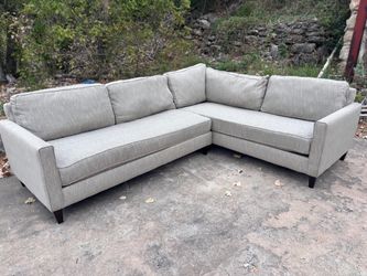 *FREE DELIVERY* Havertys 2 Piece Light Gray Sectional