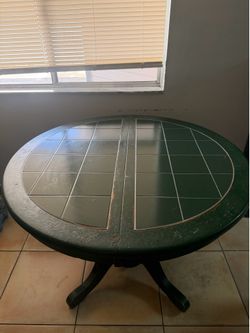 Kitchen table 42 inch