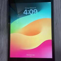 iPad 8th generation 32gbs 