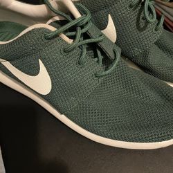 Men’s Nike Size 9