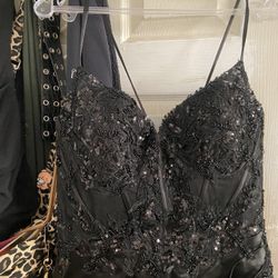 Elegant black opened legged, size XL, worn once, like new 