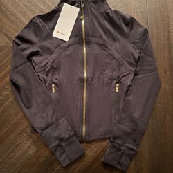 Black Lululemon Zip Up