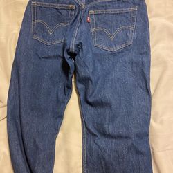 Men’s Levi Straight Fit Size 32x36 