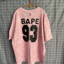 A Bathing ApA Bathing Ape BAPE x Inter Miami T-Shirt Pink/Black
e BAPE x Inter Miami T-Shirt Pink/Black
