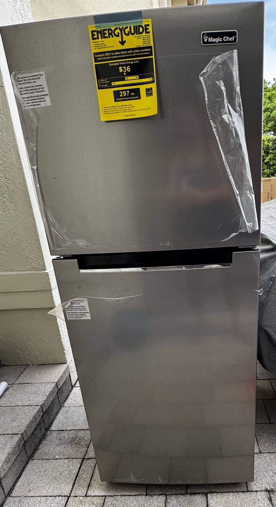 Refrigerator 10.1 Cu.Ft.