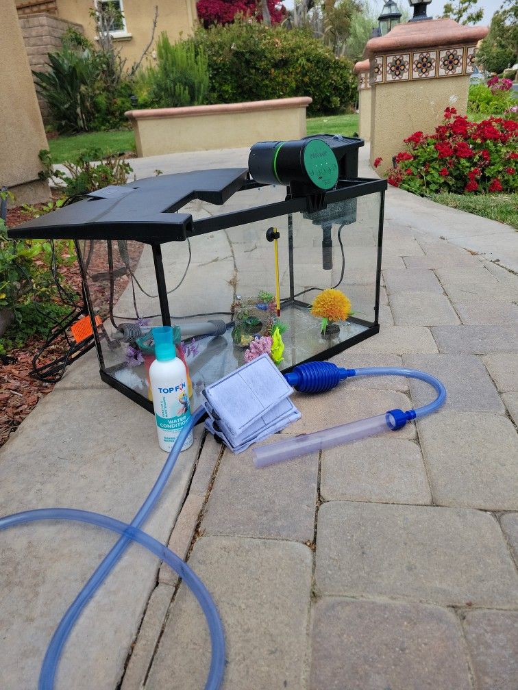 10 Gallon Aquarium Filter Pump Auto Feeder Cave Flowers