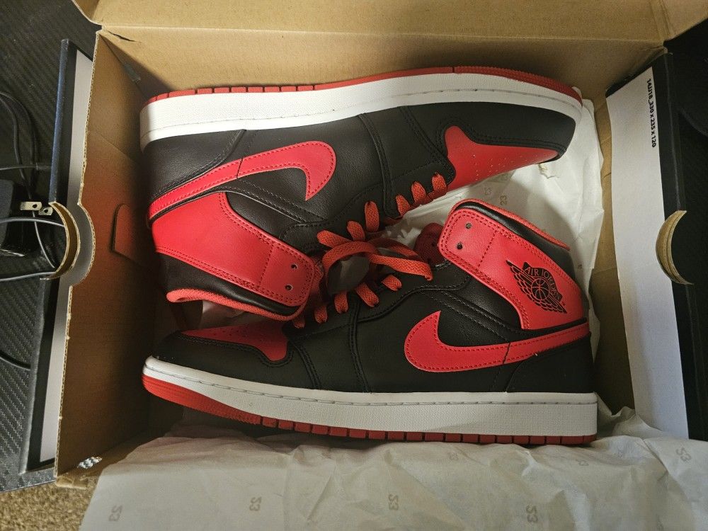 Nike Air Jordan 1 Mid