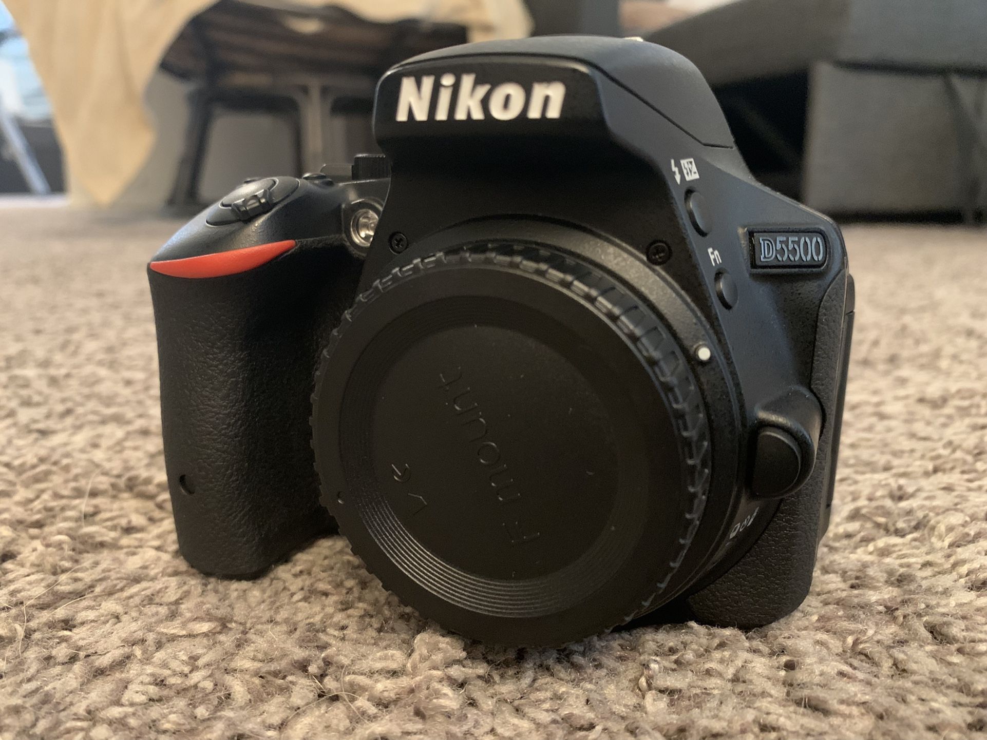 NikonD5500 ボディ Amazon.com : Nikon D5500 DX-format Digital SLR Body (Red