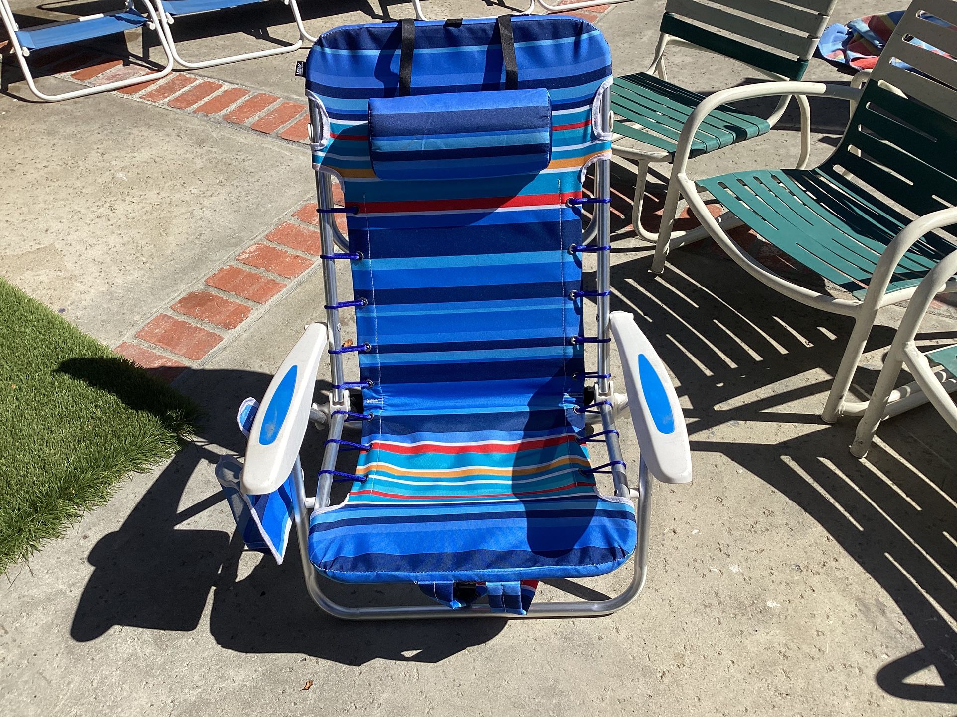 Beach Chair, Tommy Brahma Style Backpack Chair