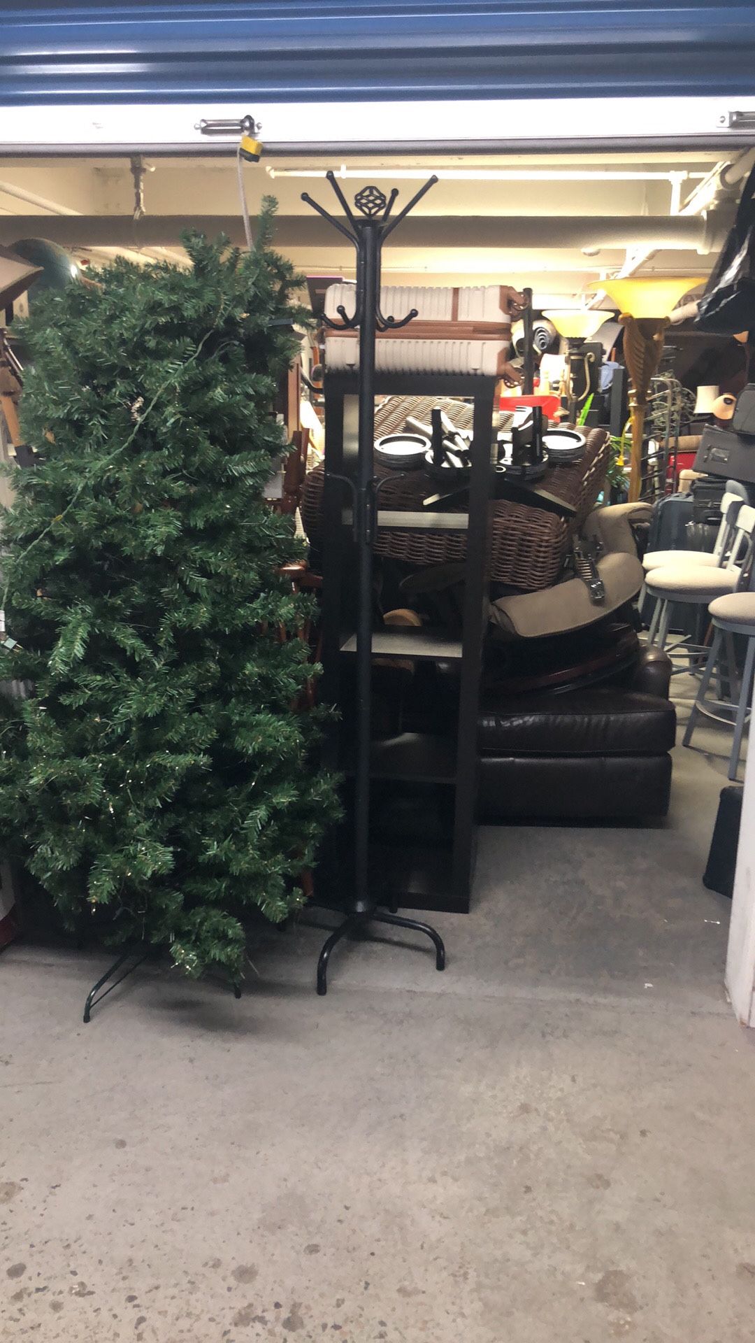 HHH Discount 1701 Union Blvd. Allentown Pa 18109 We Do Have All Kinds Of Merchandise
