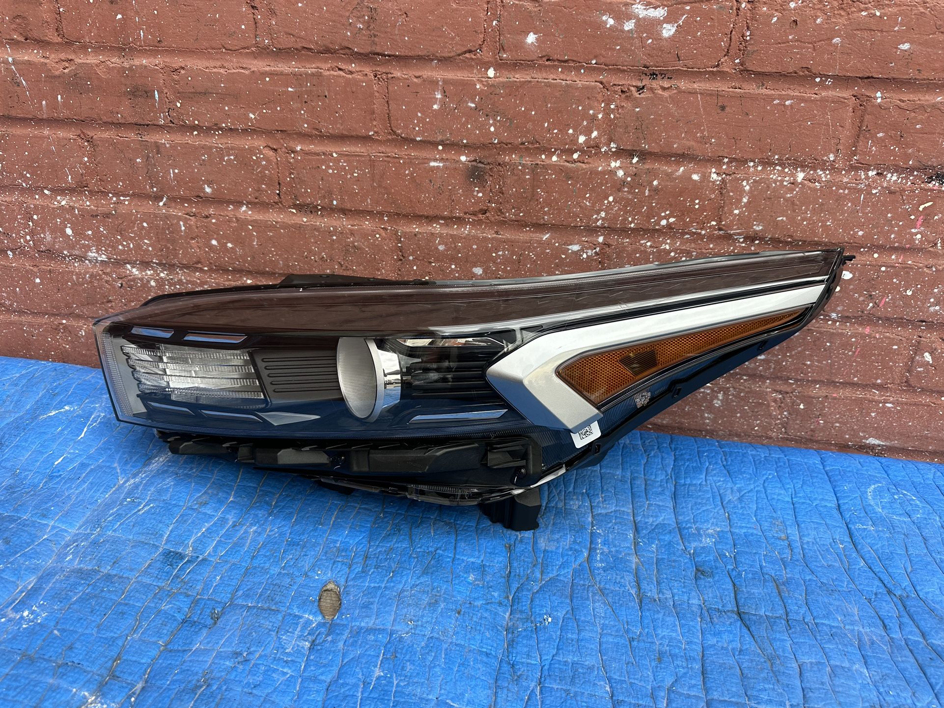 2022-2023 Kia Forte Driver Side Halogen Headlight OEM