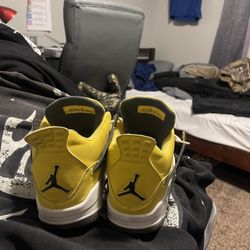 lightning 4s