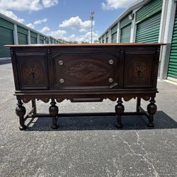Antique Hand-Carved 1920s Jacobean Revival Oak Sideboard / Buffet .  