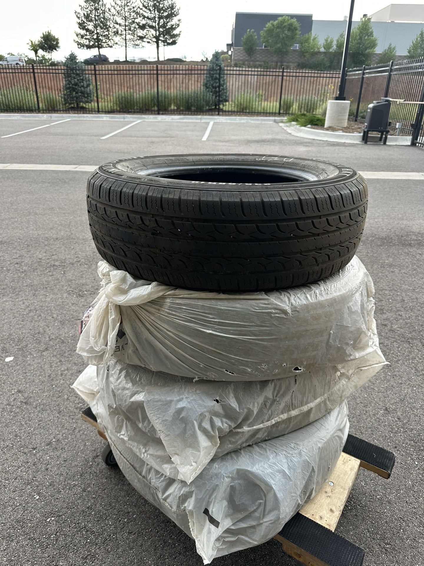 Set of 4 Used Tires 235/65R18 – Wild Spirit Sport HXL All Season SUV Crossover Tires 106H