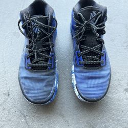 Basketball Shoes Size 6