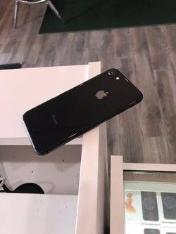 iPhone 8 64GB Unlocked Excellent Condition
