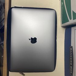 MacBook Pro 2020 i5