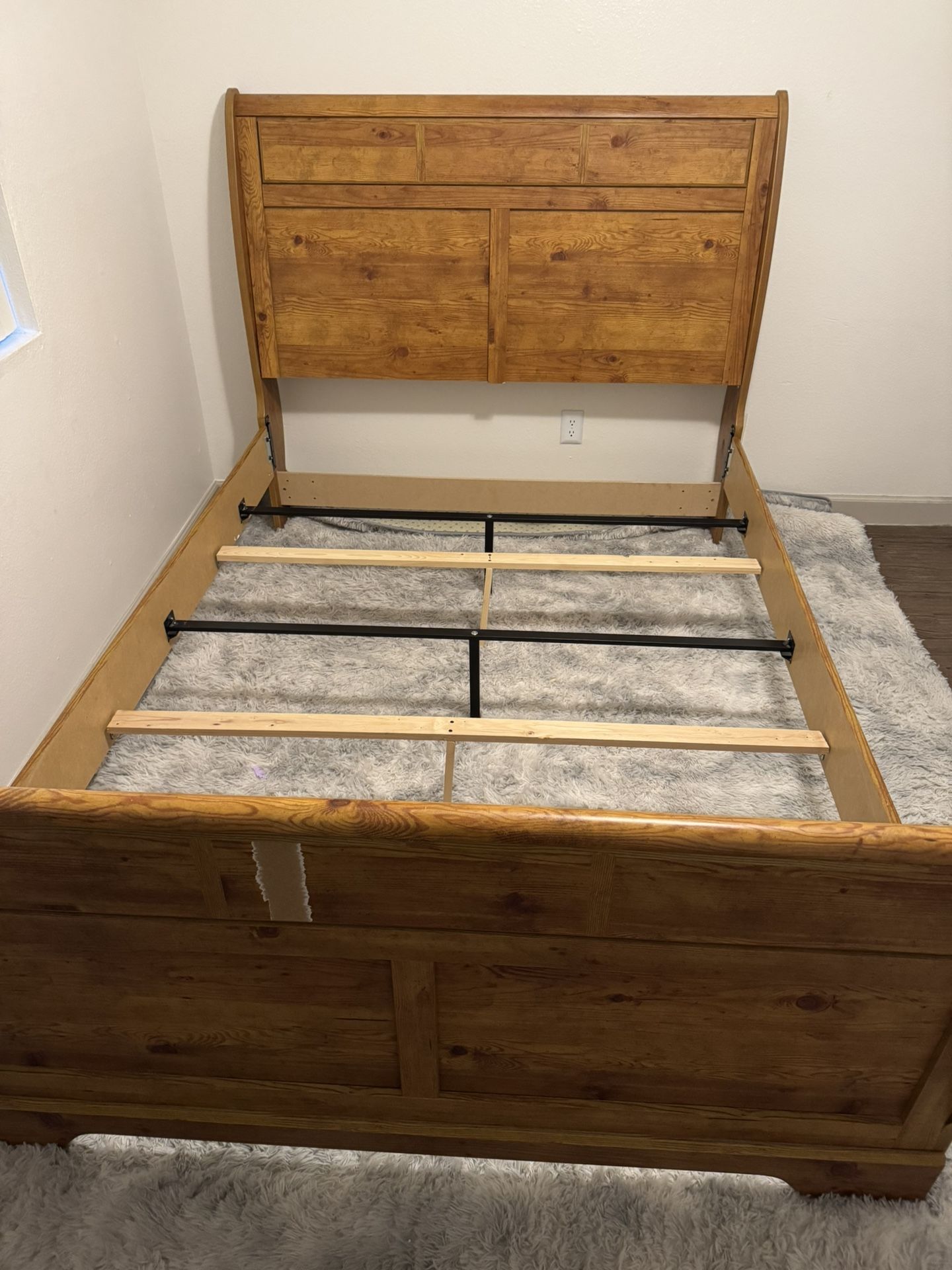 Queen Bedroom Set
