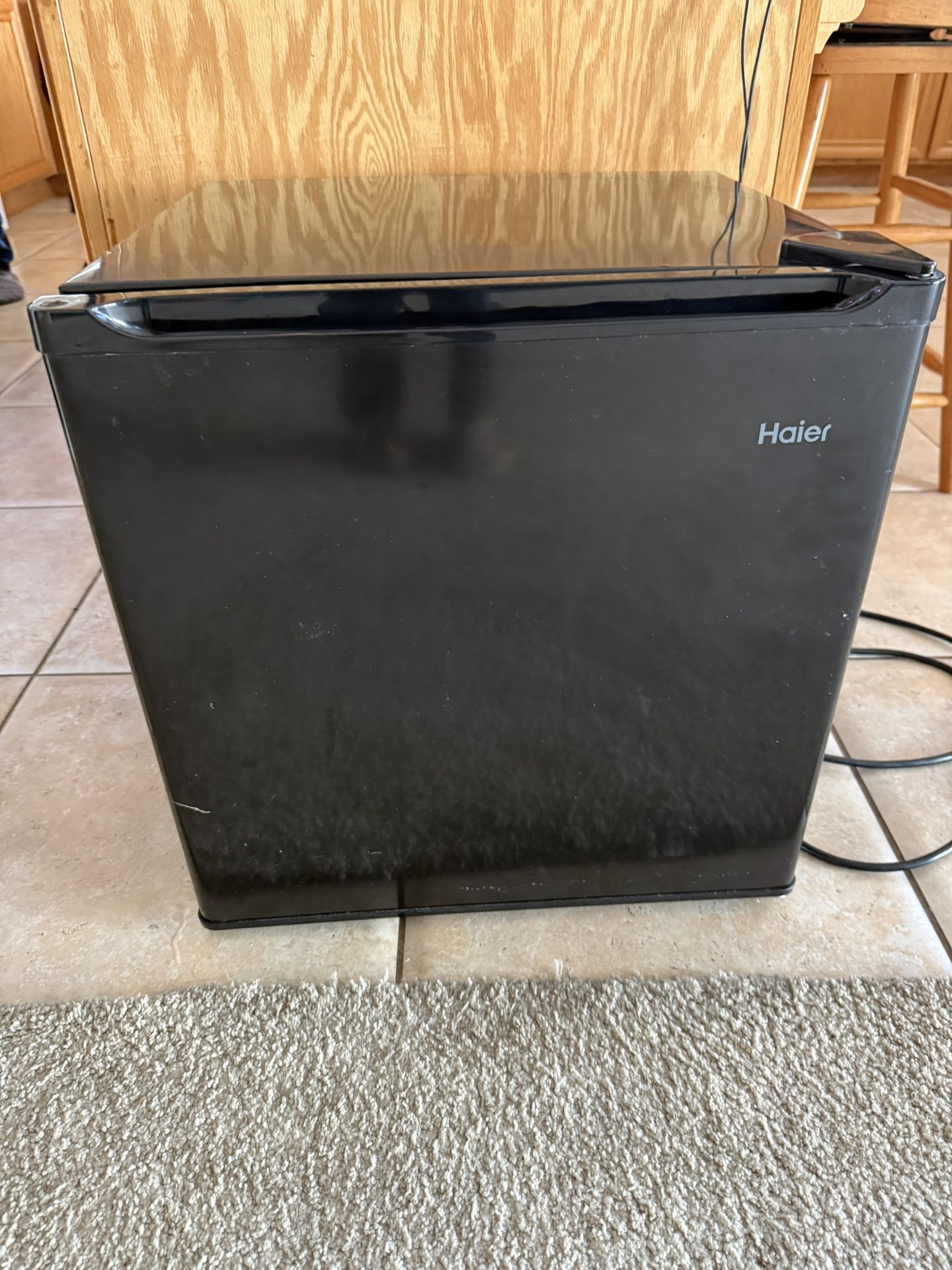 Haier Black Mini Fridge 