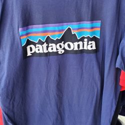 Patagonia Signature Shirt Size Xxl Navy Blue For $20