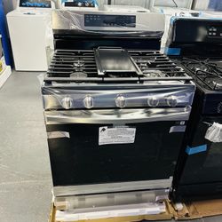 Samsung 30” 6.0cu Gas Stove/Range Air Fry & Convection 