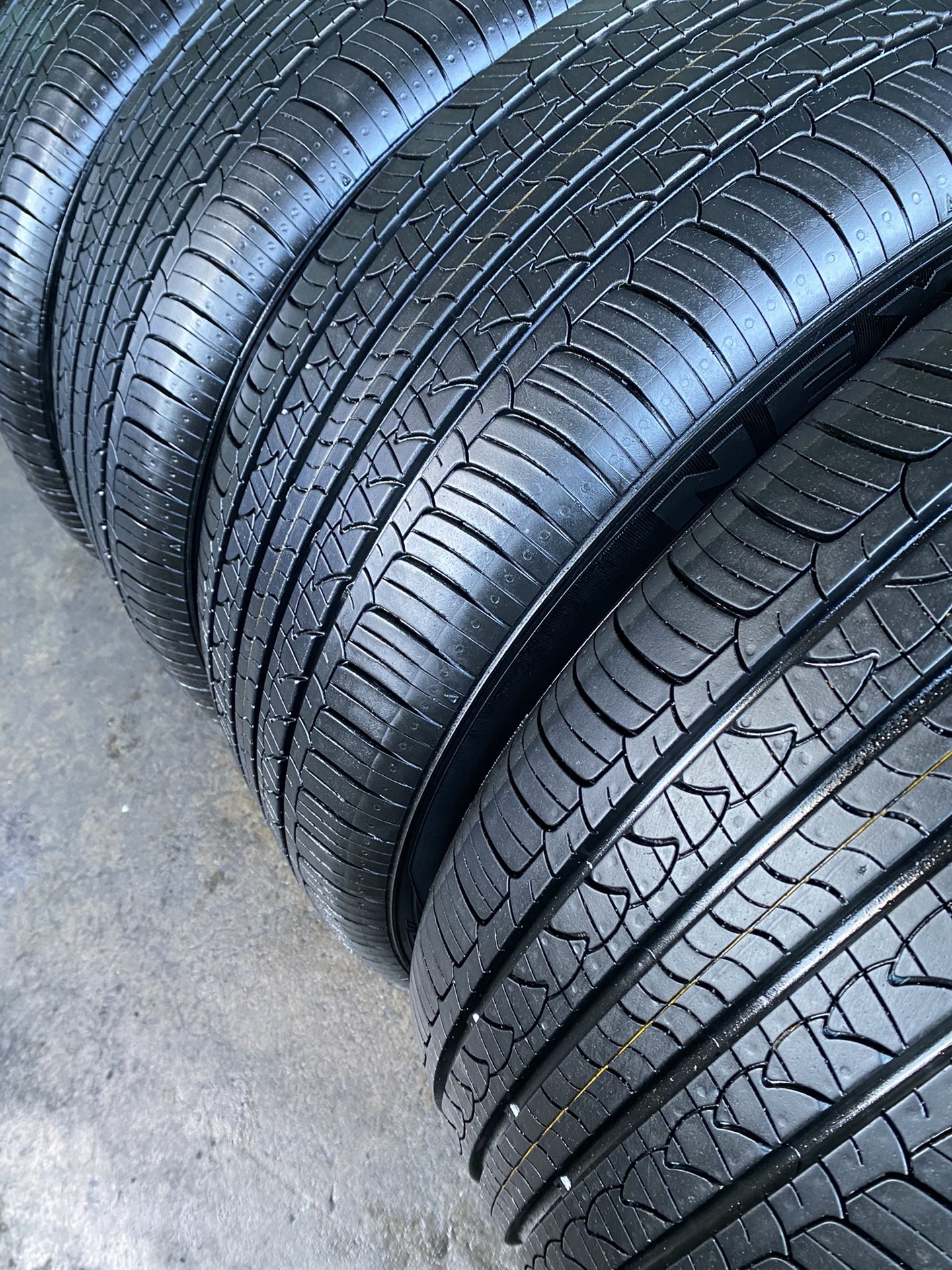 I SELL THIS SET OF TIRE SIZE 215/55R17 NEXEN NPRIZ AH8 